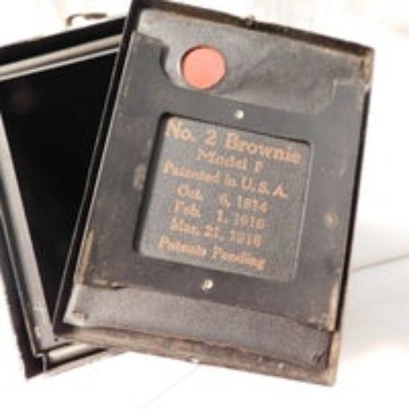 KODAK CAMERA BROWNIE MODEL F Antique - Picture 2 of 9
